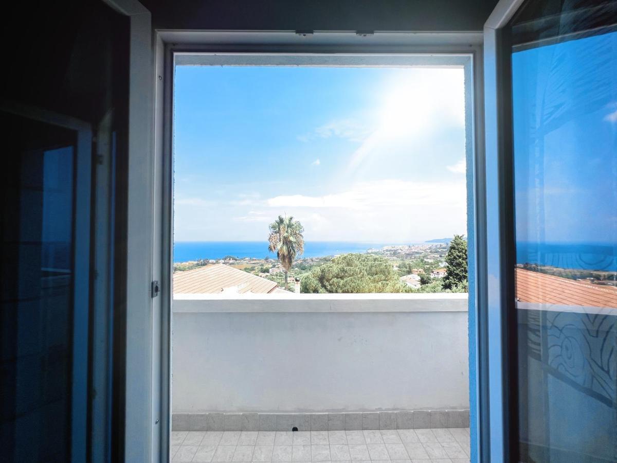 Bed and Breakfast Perla Blu Tropea Санта-Доменика Экстерьер фото